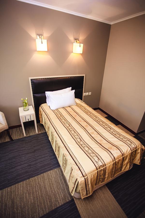 Aktau Hotel Екстер'єр фото